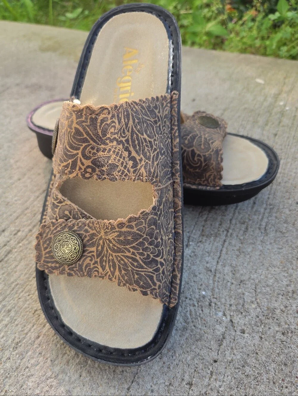 Alegria Leather Comfort Sandals Brown Floral Adjustable Size 37/US 7 Never Worn